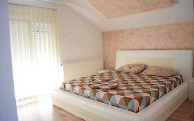 Apartments Holiday